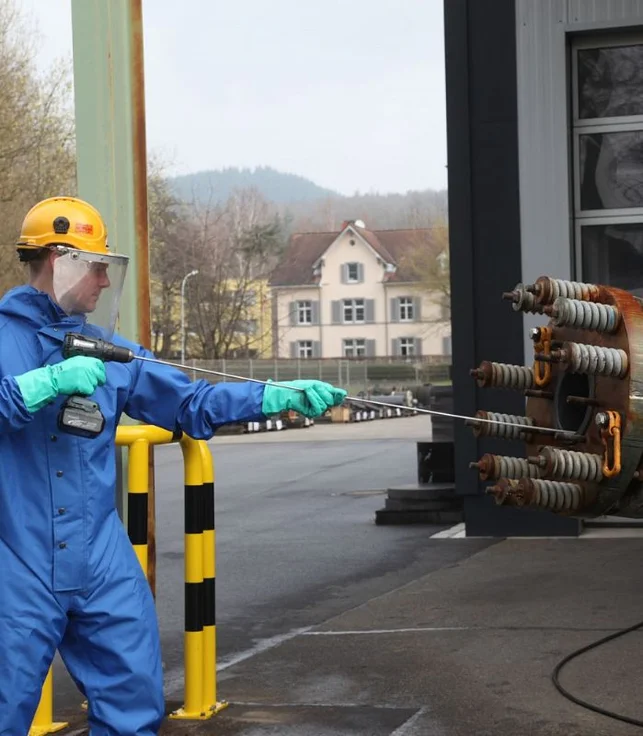 Mechanische  Vorreinigung eines Blockwärmetauschers Mersen